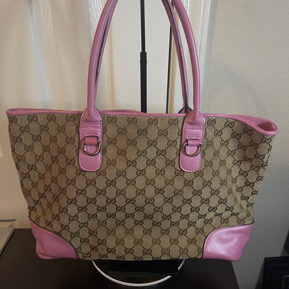 Gucci Beige GG Canvas Tote with Pink Leather Trim - Picture 2 of 11